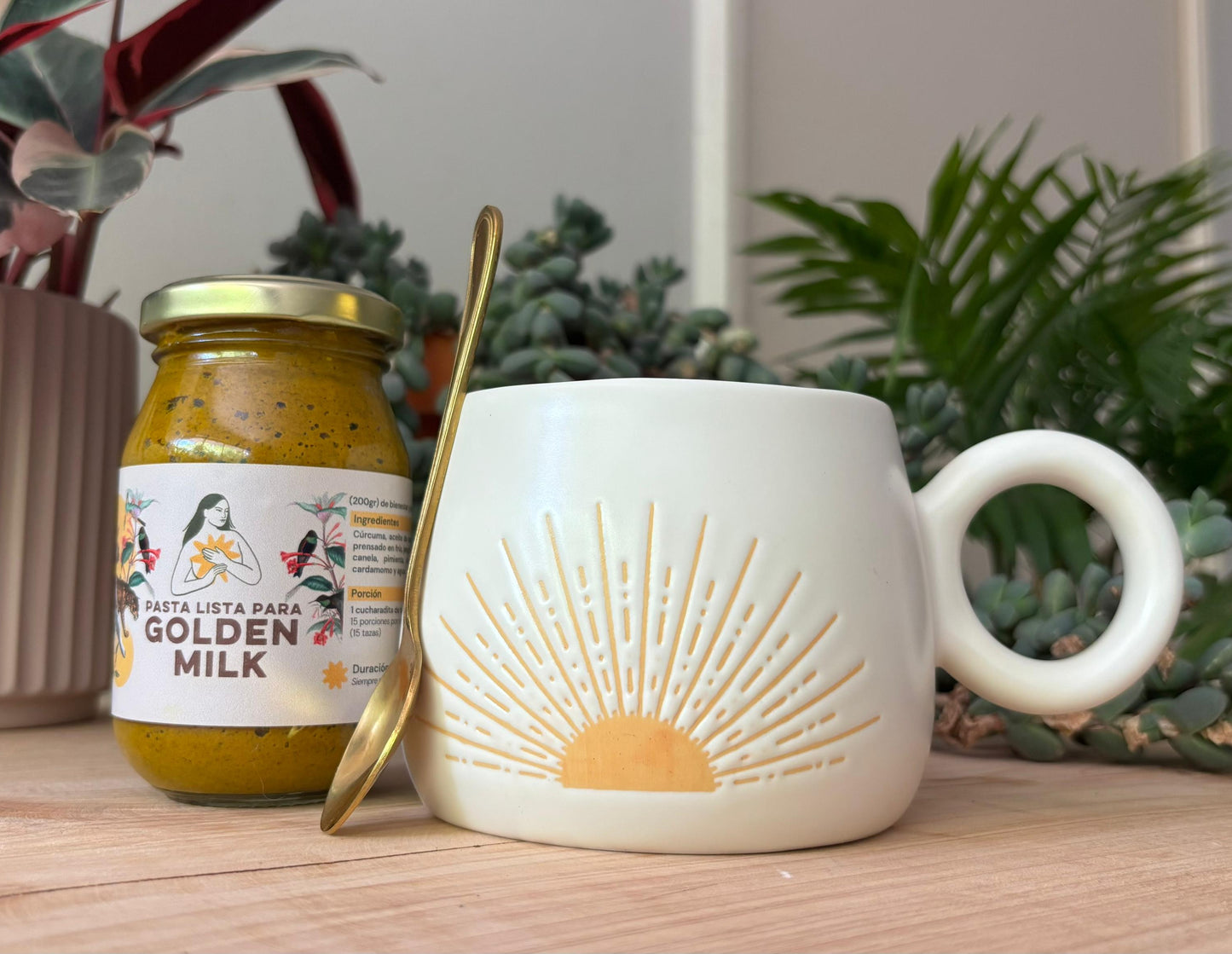 Pasta Dorada + Taza + Cuchara